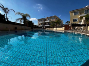Blue Horizon Apartment - pool, gym, nearby beach